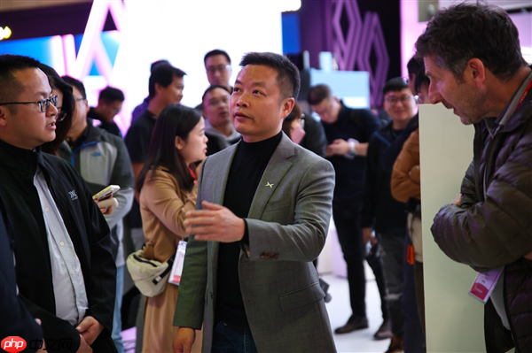 何小鹏：挑战就像台风会扫过 但总会过去