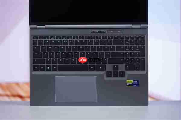 升级长江存储PC450固态硬盘 机械革命耀世16 Ultra图赏