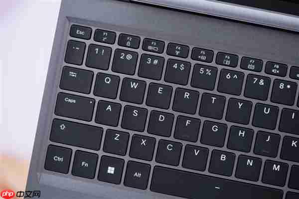 升级长江存储PC450固态硬盘 机械革命耀世16 Ultra图赏