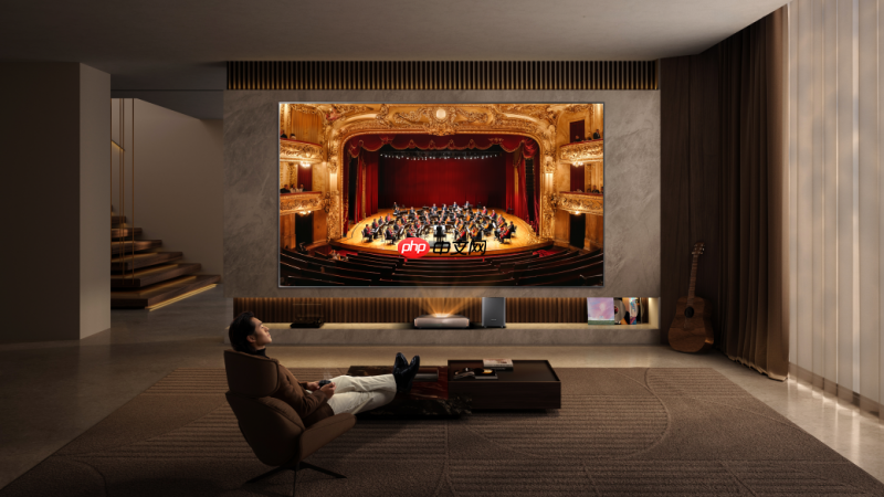 把IMAX影院搬回家！海信激光电视探索X1Ultra亮相2025青博会