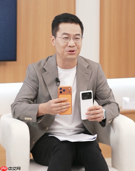 卢伟冰回应小米17系列改名：肯定不是蹭苹果热度！产品升级巨大