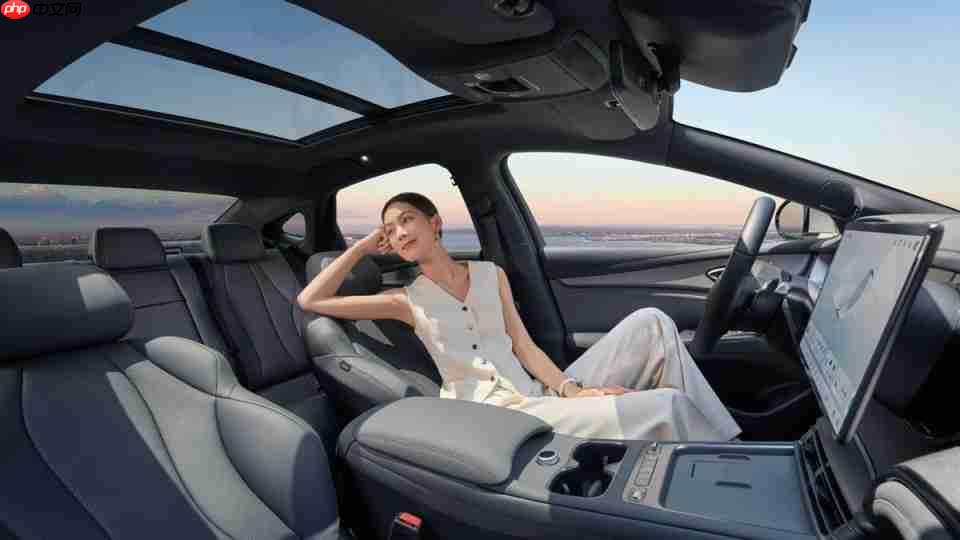 入门即满配，比亚迪2026款海豹07DM-i正式上市，14.98万元起