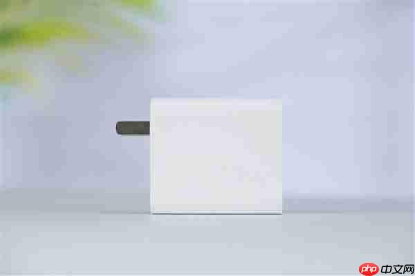 行业唯一四等边白面板！魅族22图赏