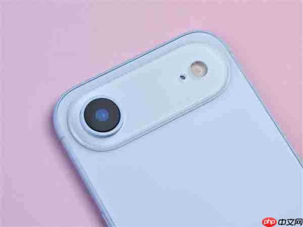 苹果发布会前 我们意外拿到了iPhone 17