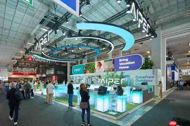 元鼎智能亮相IFA 2025 | 全球首发 AI泳池清洁机器人