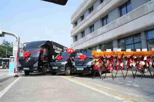 顺丰把快递点设在公交站:快递小哥送包裹速度快了半小时