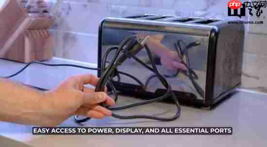 烤面包机主题PC主机：调侃雷蛇未兑现的承诺