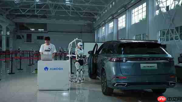 行业首例|墨甲机器人成功完成自主开车门操作