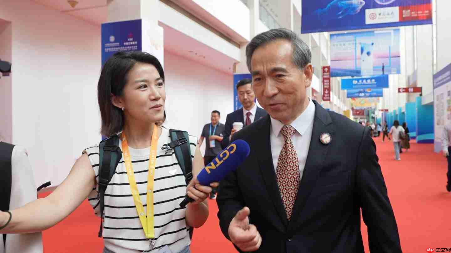 黄仁勋大赞杭州是“中国的硅谷”:下次一定来