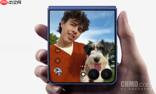 三星Z Flip7预售人气高涨!7月17日前预订可优先发货