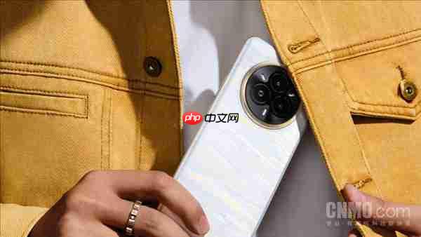 真我15系列新机官宣将发布!含两款机型 预计7月亮相