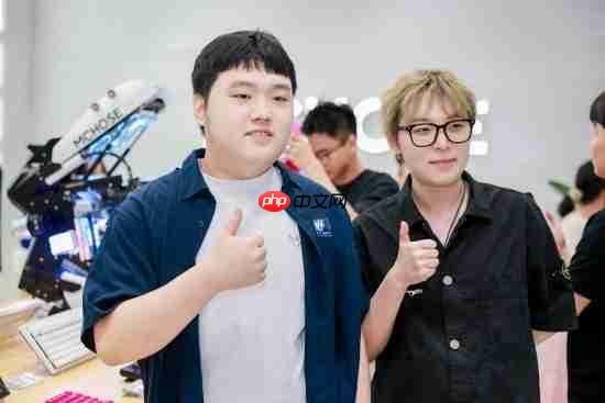 迈从全球首家旗舰店空降深圳壹方天地!