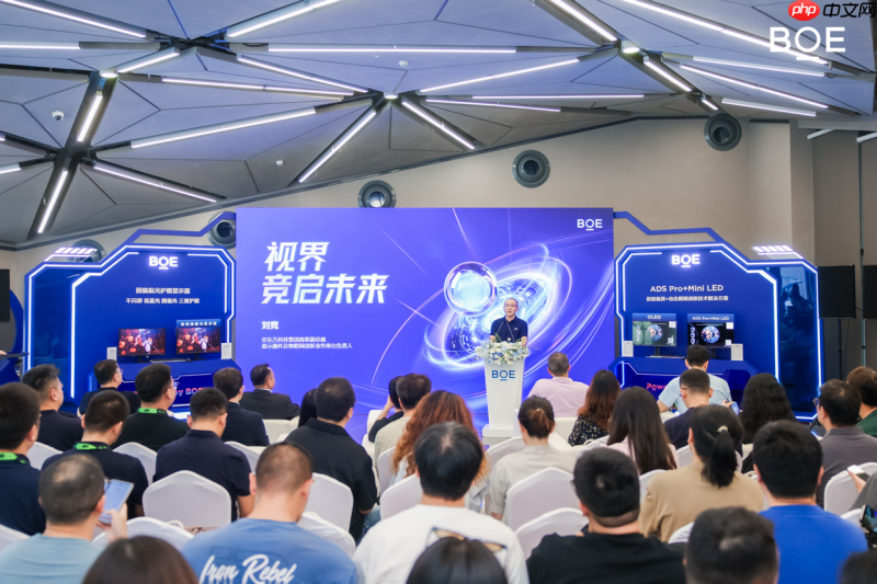 飞利浦Evnia闪耀核聚变,前沿科技显示器陪您玩出Young!