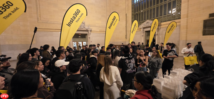 影石创新正式登陆科创板,开盘大涨285%,总市值超700亿元