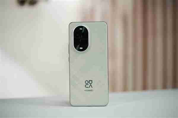 支持北斗卫星图片消息!华为nova 13 Pro图赏