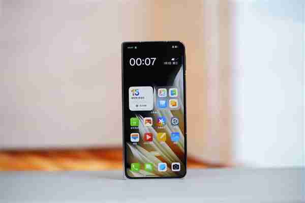 4mm行业最薄折叠屏!OPPO Find N5图赏