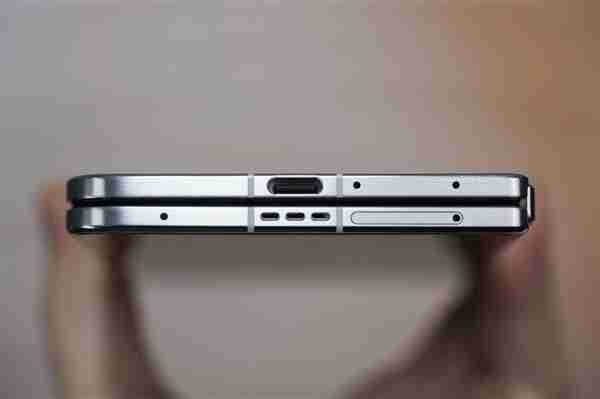 4mm行业最薄折叠屏!OPPO Find N5图赏