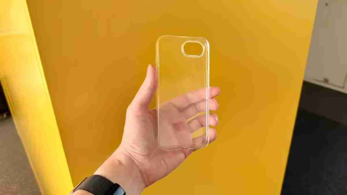 苹果iPhone SE 4手机壳曝光:单摄方案,尺寸差异恐不兼容iPhone 14手机壳