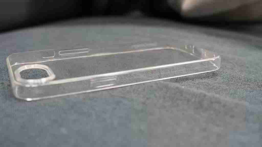 苹果iPhone SE 4手机壳曝光:单摄方案,尺寸差异恐不兼容iPhone 14手机壳