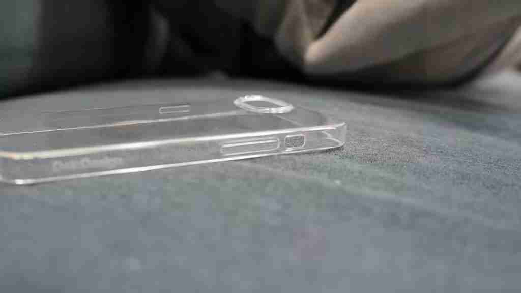 苹果iPhone SE 4手机壳曝光:单摄方案,尺寸差异恐不兼容iPhone 14手机壳