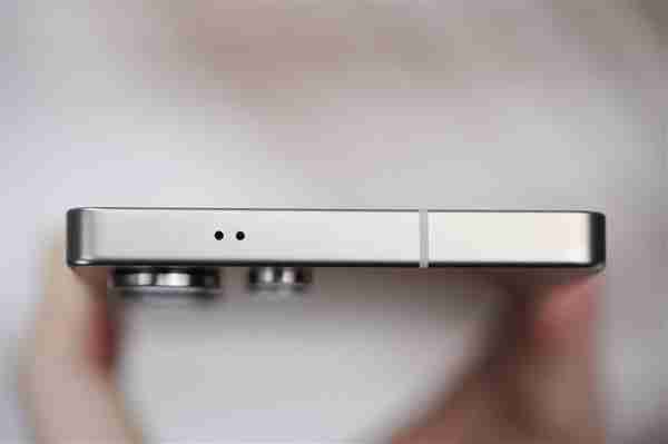 新一代万元机皇!三星Galaxy S25 Ultra图赏