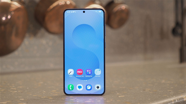 真正的骁龙8至尊版小屏之王!三星Galaxy S25图赏