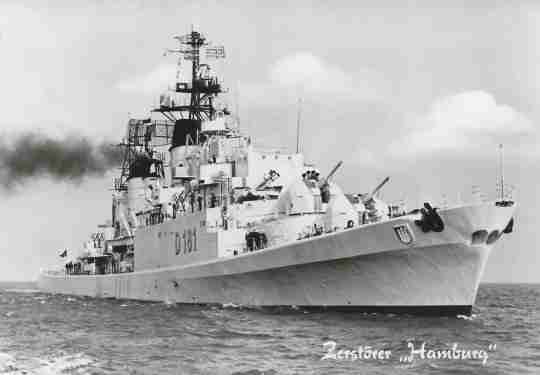 《战舰世界》从“鼻孔”掏出鱼雷的神船,德国战后的驱逐舰怎么有股谐味?