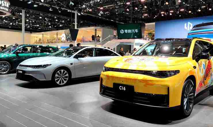 首季盈利,零跑撕下「平替」标签加速奔跑