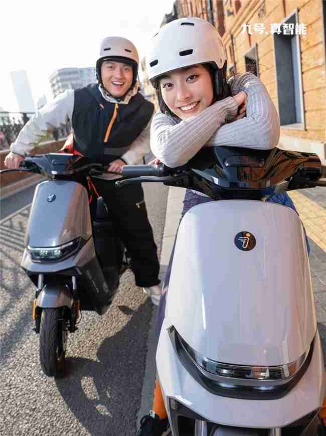 九号F2z 110 MAX:安全与性能双升级,国标电动车全新标杆