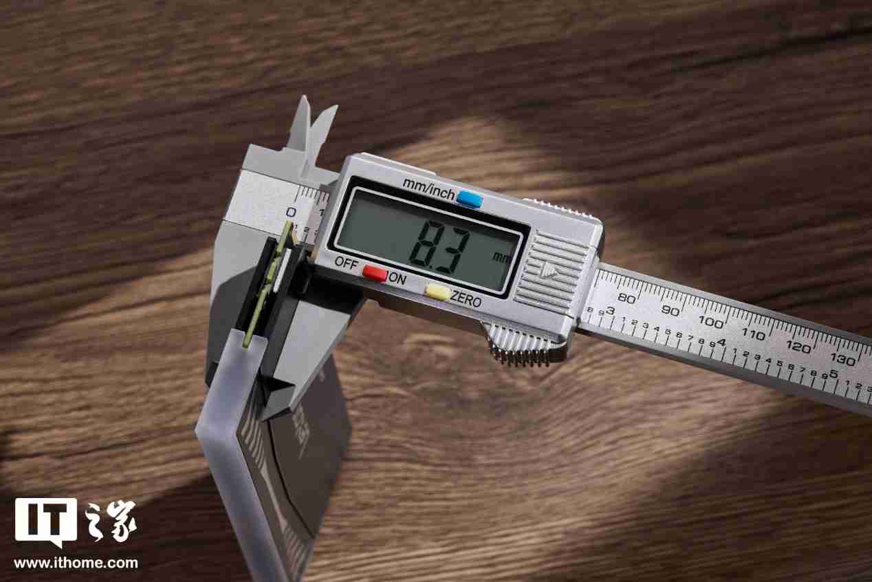 雷克沙战神之翼 ARES RGB DDR5 6000 C26 内存体验：超低时序 + 海力士颗粒认证，专为 AMD 平台打造