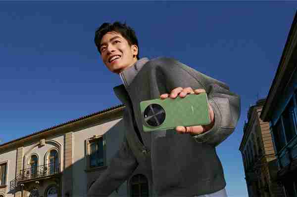 7.98mm机身塞进6100mAh电池 华为畅享70X发布:1799元起