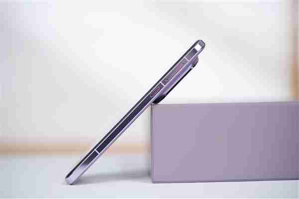 100倍变焦超远摄之王!荣耀Magic7 RSR保时捷设计图赏