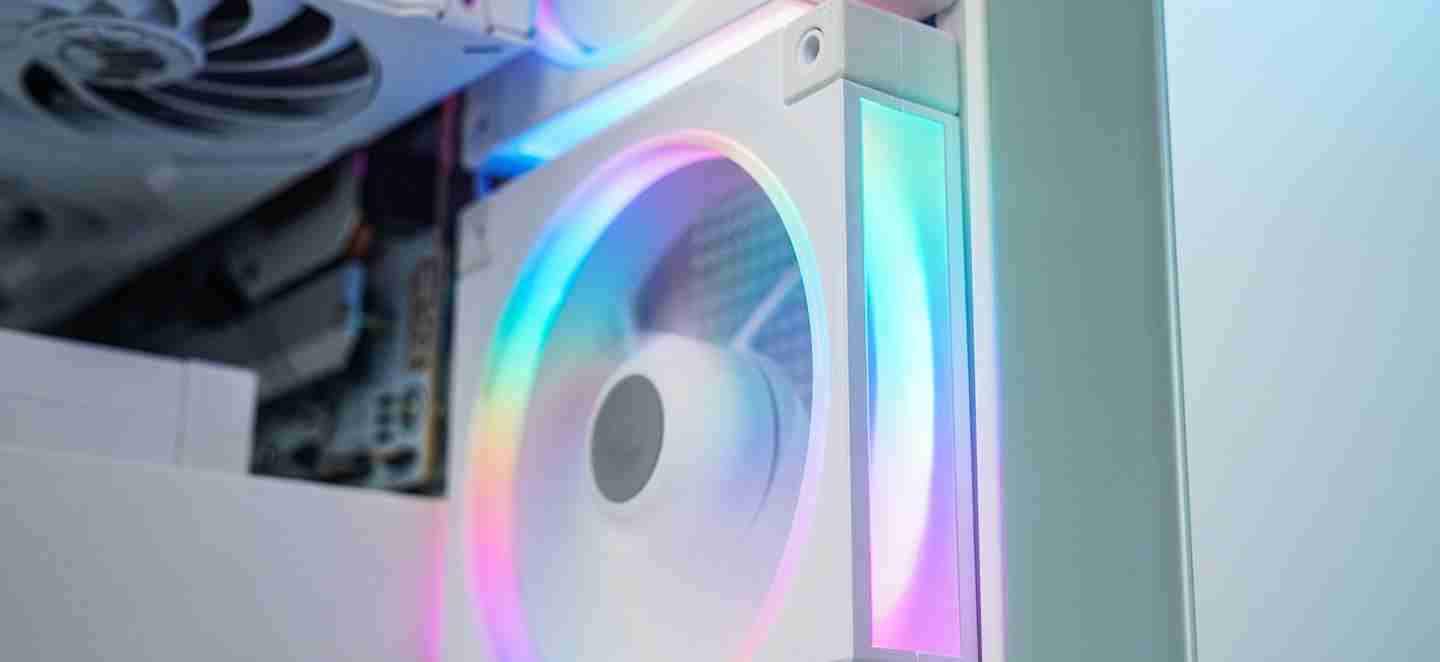 九州风神推出 FL12R 系列反叶散热风扇,ARGB 光环灯效设计