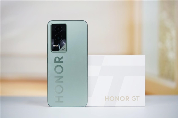 2000元档六边形战士!荣耀GT极光绿图赏