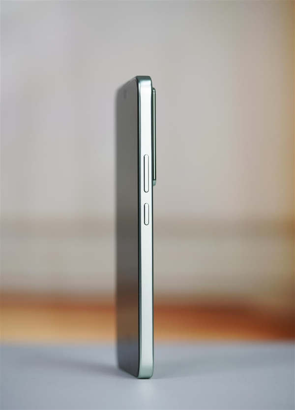 2000元档六边形战士!荣耀GT极光绿图赏