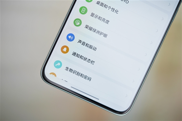 2000元档六边形战士!荣耀GT极光绿图赏