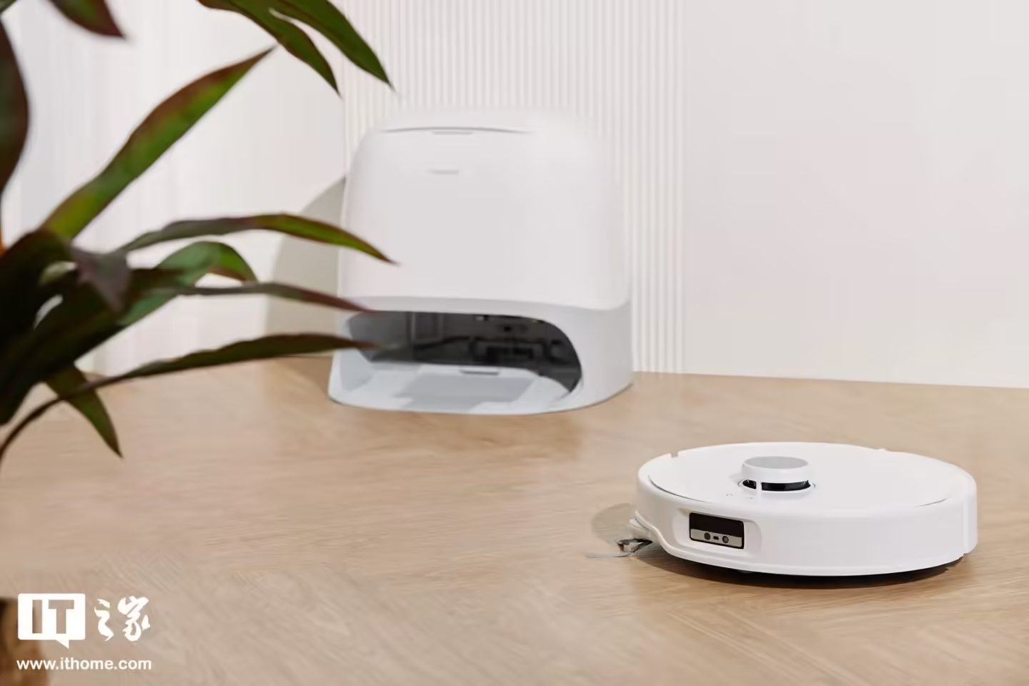 京东金榜年度发布,石头 P20 Pro 扫拖机器人拿下“2024 新品金奖” 京东金榜年度发布,石头 P20 Pro 扫拖机器人拿下“2024 新品金奖”