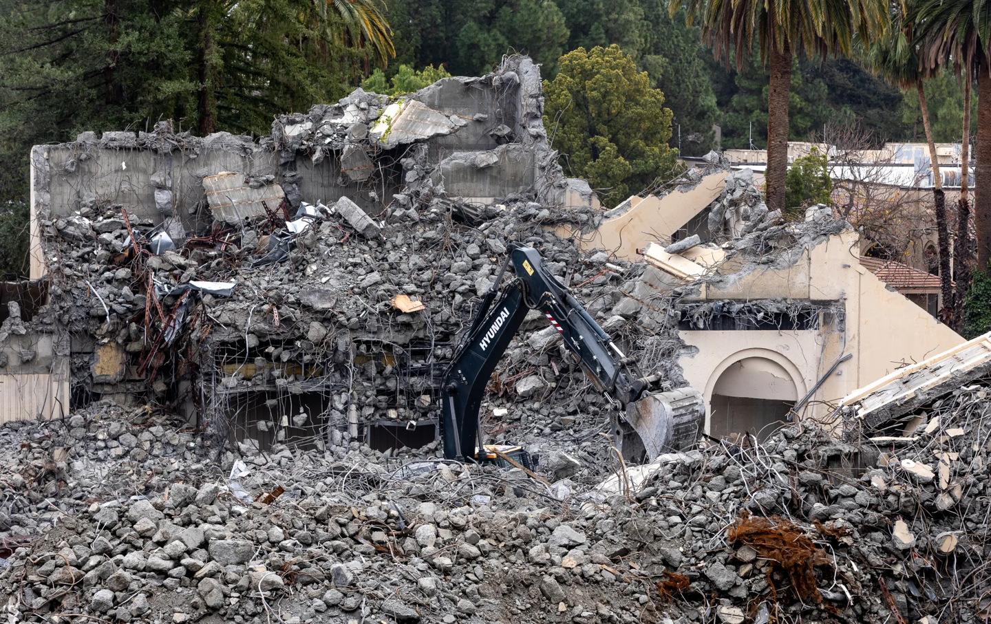 苹果历史地标弗林特中心谢幕,曾见证乔布斯发布初代 Macintosh 苹果历史地标弗林特中心谢幕,曾见证乔布斯发布初代 Macintosh