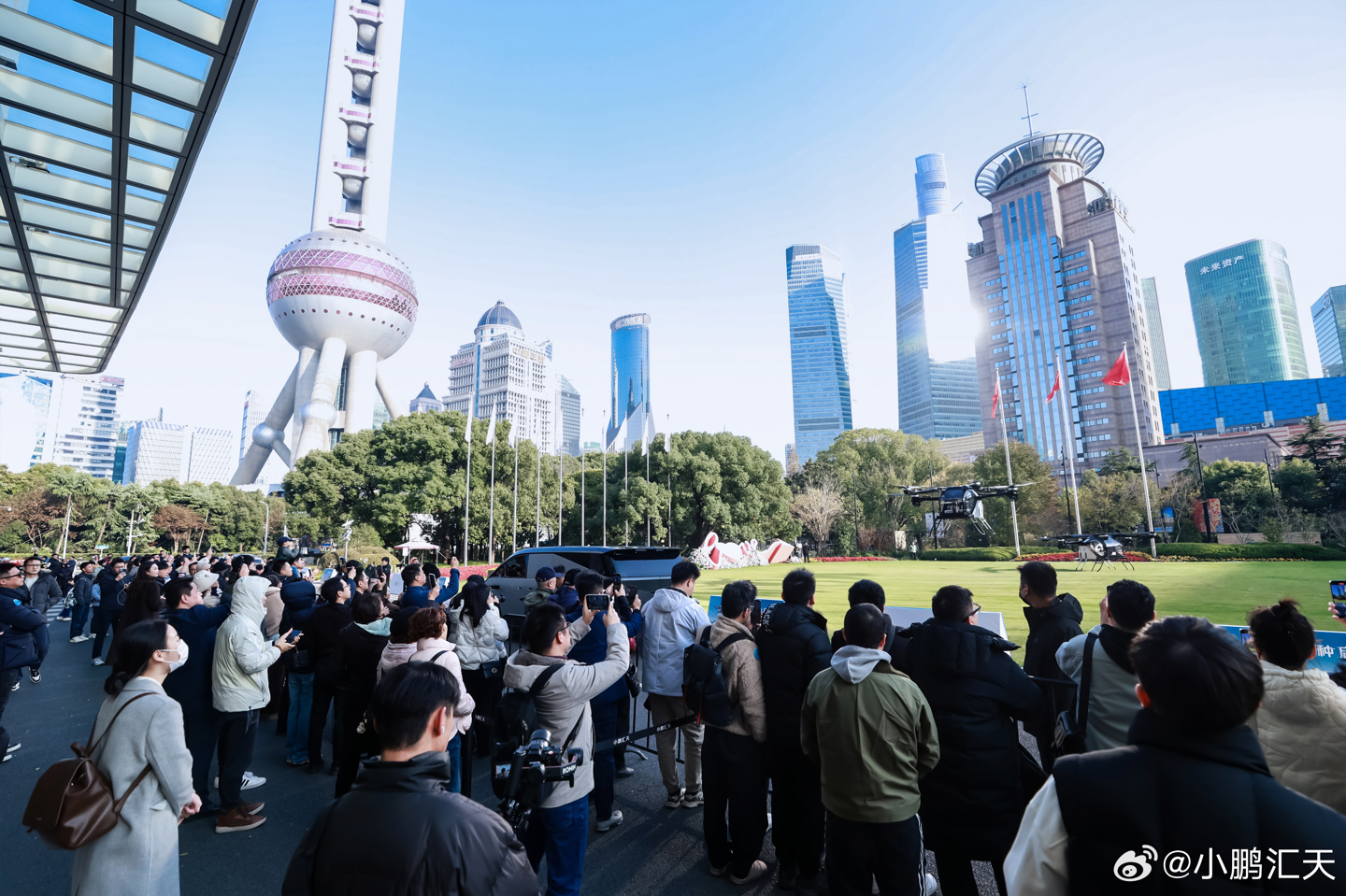 小鹏汇天飞行汽车“陆地航母”上海首飞成功,第一视角视频放出 小鹏汇天飞行汽车“陆地航母”上海首飞成功,第一视角视频放出