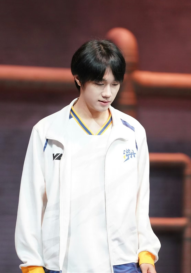 《第五人格》选手故事:TE_YangY——逐梦有光,心向繁星