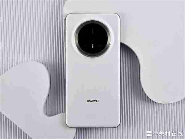 华为Mate 70 Pro+上手：史上最强Mate实至名归