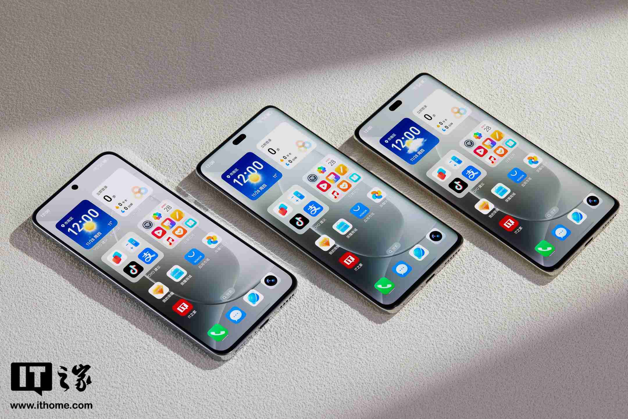 荣耀 300 系列手机图赏:首次引入 Ultra,浮雕印花,大自然美学