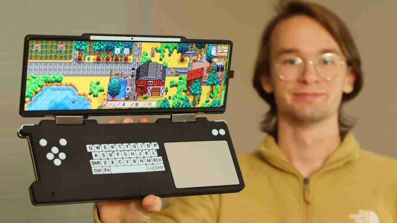 海外极客基于废旧笔记本打造 30:9 超宽屏掌机,配备键盘输入