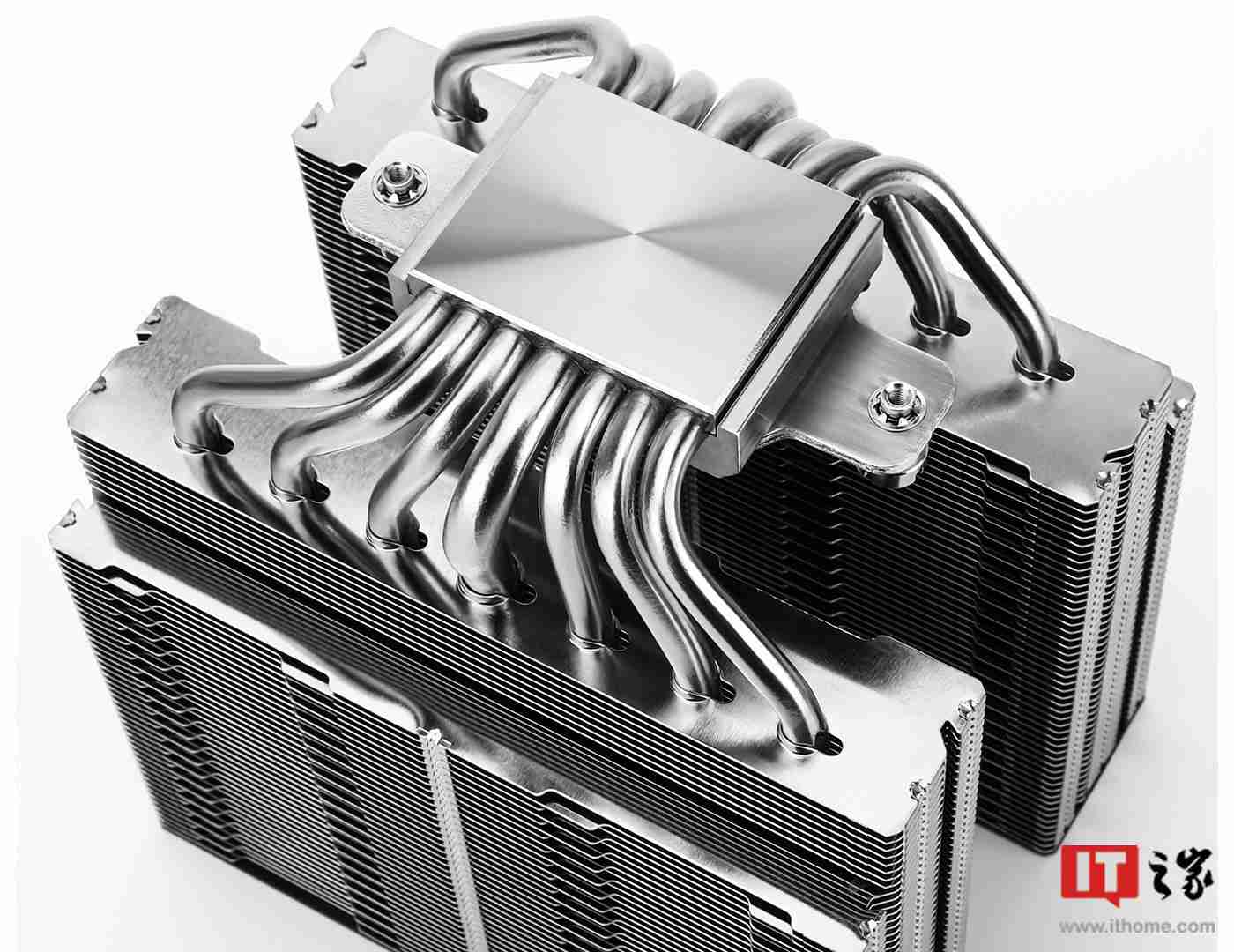 利民 Frost Vortex“冰封漩涡”140 SE 风冷散热器开售:双塔 7 热管,299 元