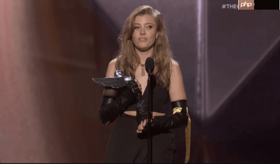 反应亮了!光与影TGA女主拿奖 竞争对手反应却更激动