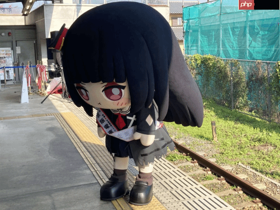 《鸣潮》×京阪电车联动开启！人气黑长直JK少女降临