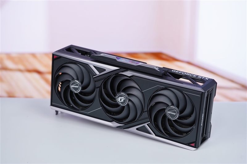性价比甚至更强!七彩虹iGame RTX 5090 D v2 Vulcan OC 24GB首发评测:领先5080 50%