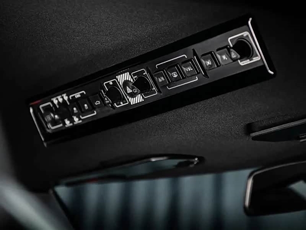 中国造的小跑车SC01将出口欧洲：限量1000台 售价50万元