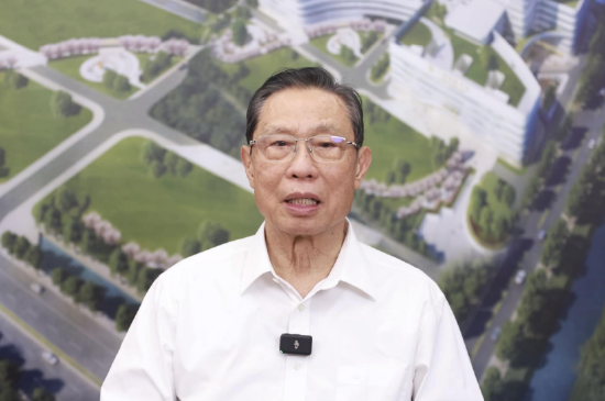 钟南山:AI不是取代医生 而是为老百姓解决看病贵看病难的问题