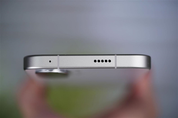 9000mAh小米史上最大电池！REDMI Turbo 5 Max图赏